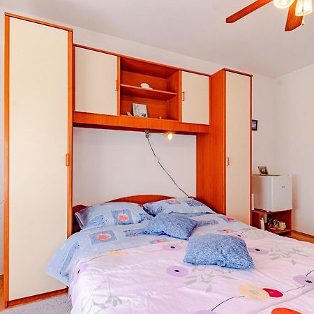 Apartments And Rooms With Parking Space Mali Ston Phòng bức ảnh