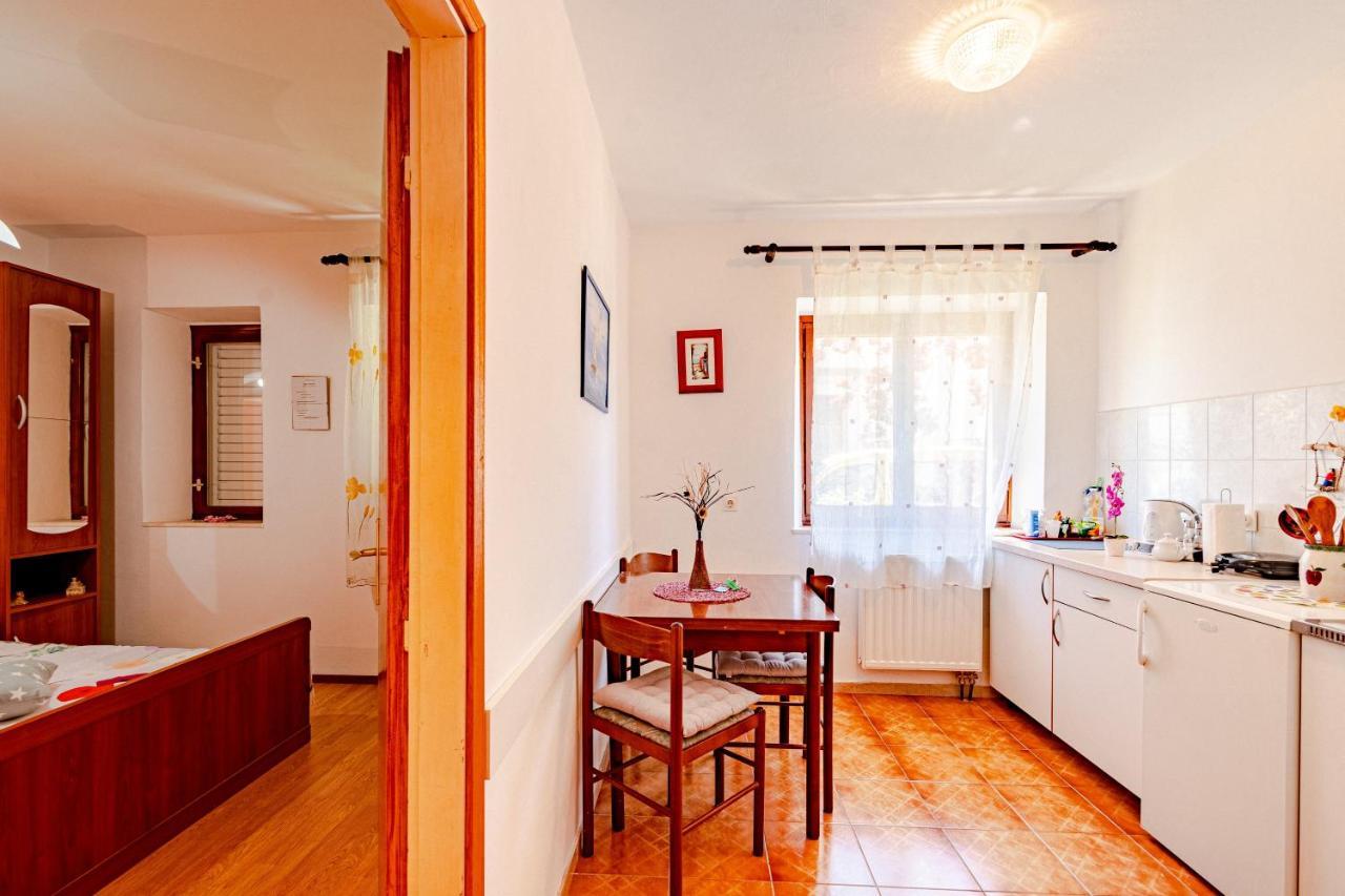 Apartments And Rooms With Parking Space Mali Ston Ngoại thất bức ảnh