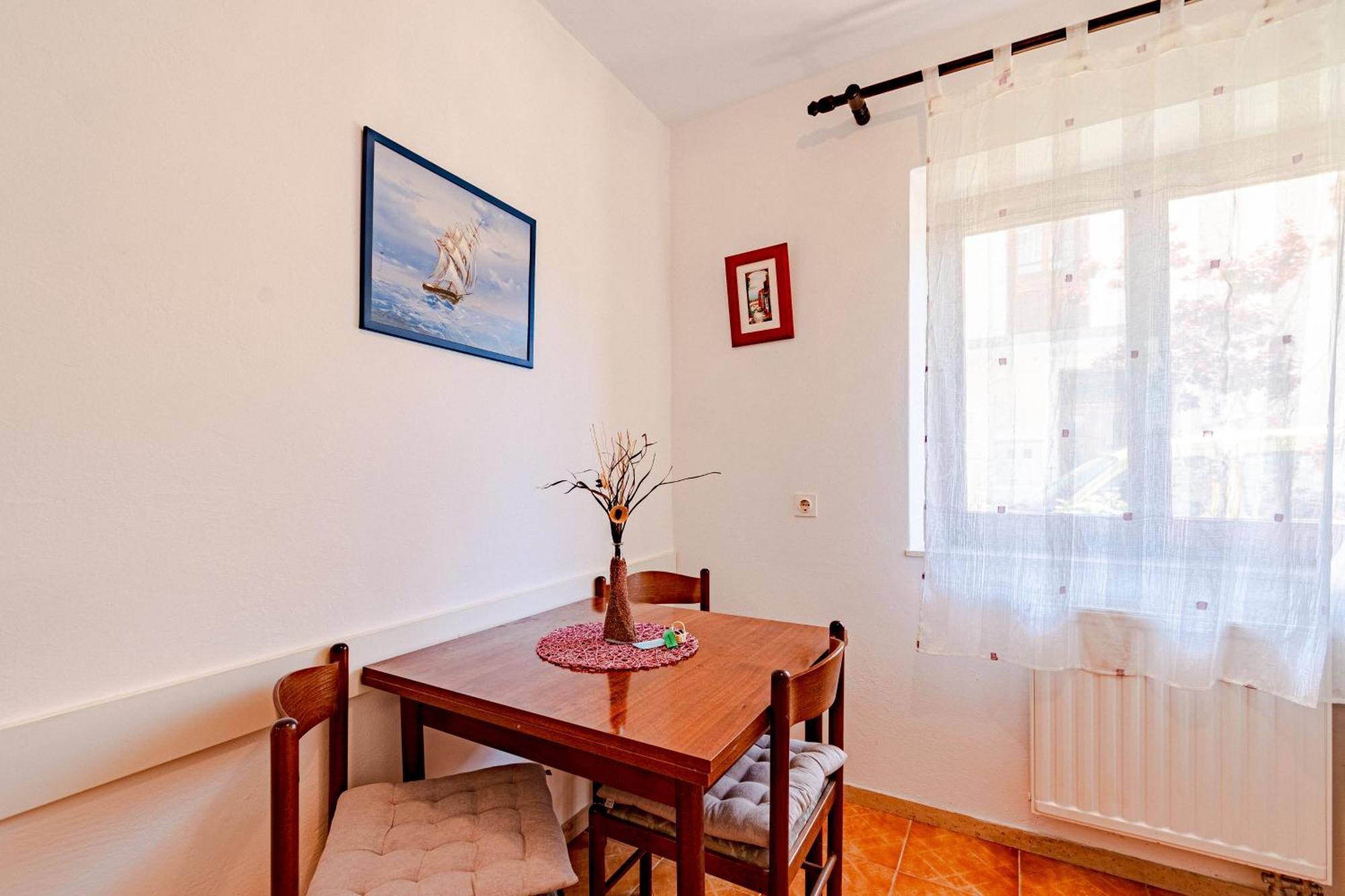 Apartments And Rooms With Parking Space Mali Ston Phòng bức ảnh